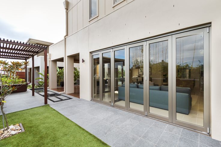 harga pintu geser aluminium minimalis